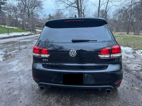 Used 2010 Volkswagen GTI 4-Door image 9