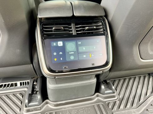 Used 2023 Rivian R1S Adventure AWD/4WD image 10