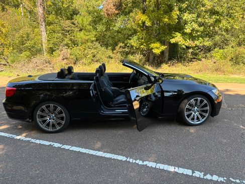 Used 2012 BMW M3 Convertible image 5