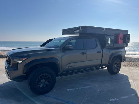 Used 2025 Toyota Tacoma 4x4 Double Cab Hybrid image 1