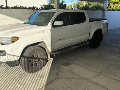 Used 2019 Toyota Tacoma SR5 image 5
