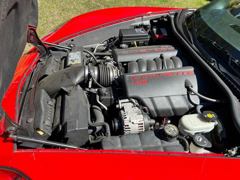 Used 2007 Chevrolet Corvette Convertible w/ Preferred Equipment Group RWD image 5