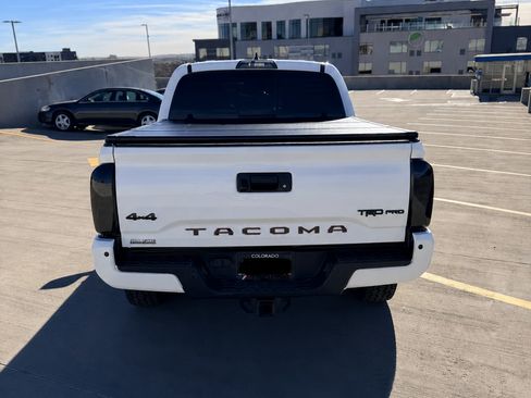 Used 2019 Toyota Tacoma TRD Pro AWD/4WD image 5