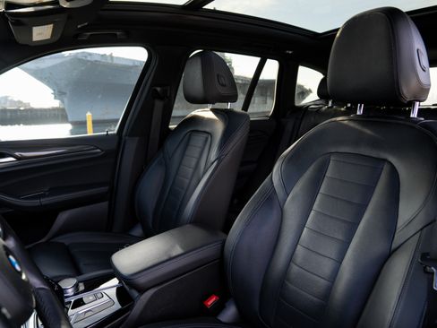 Used 2021 BMW X3 M40i w/ Executive Package image 15