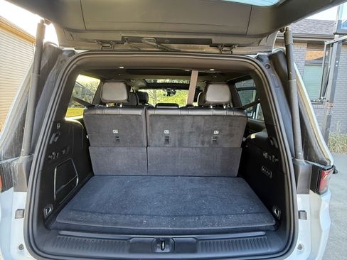 Used 2024 Jeep Wagoneer Series II w/ Convenience Group I image 23