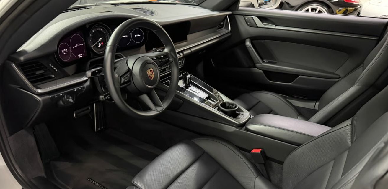 Used 2023 Porsche 911 Carrera RWD image 8