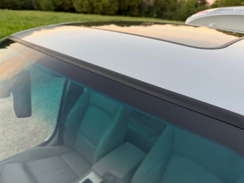 Used 2006 BMW 330i Sedan image 21