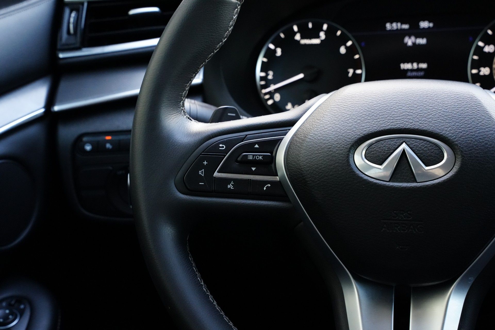 Used 2024 INFINITI QX50 Luxe FWD image 6