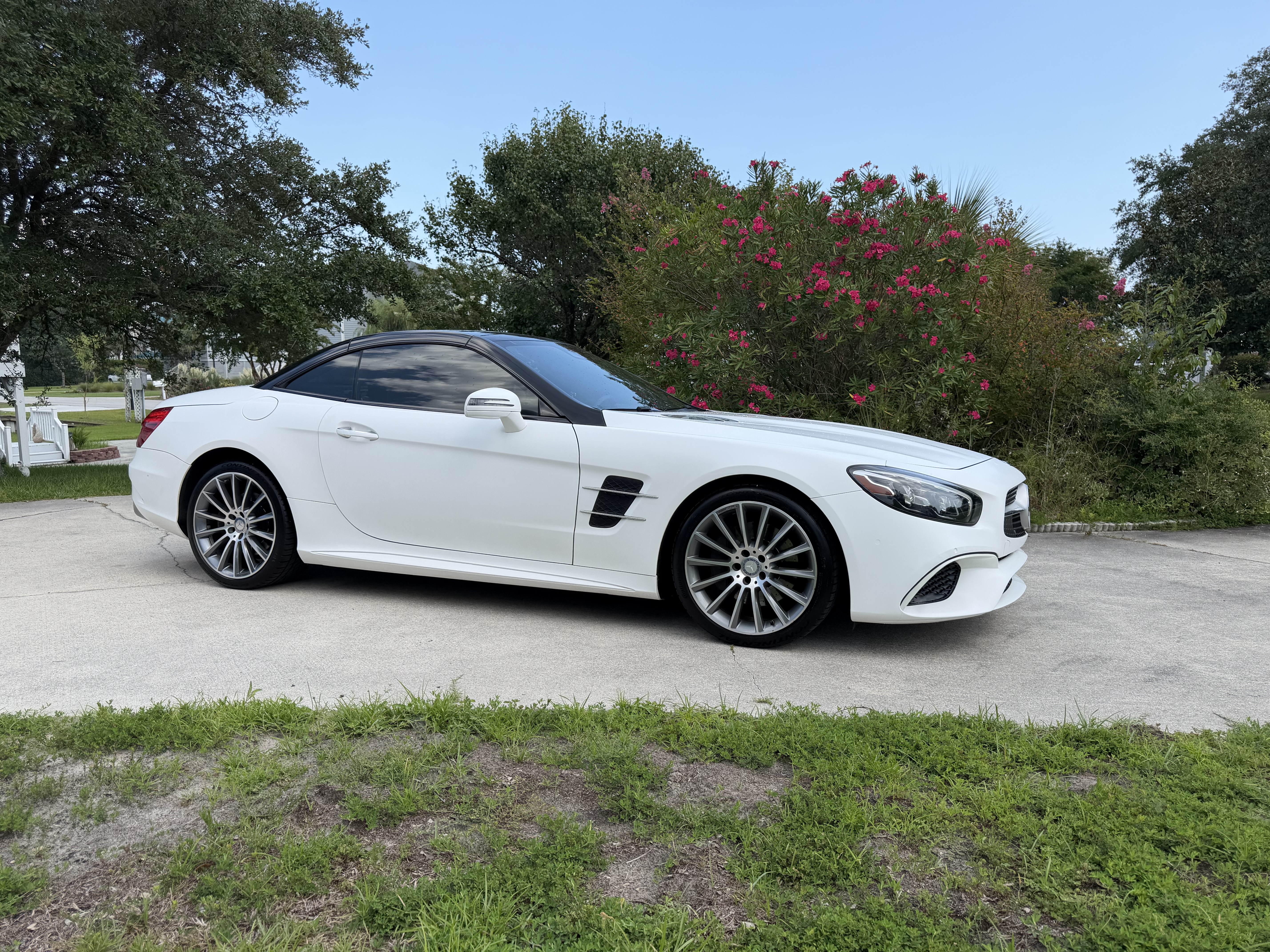 Used 2017 Mercedes-Benz SL 450 image 5