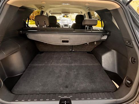 Used 2020 Chevrolet Equinox LS w/ LS Convenience Package image 12