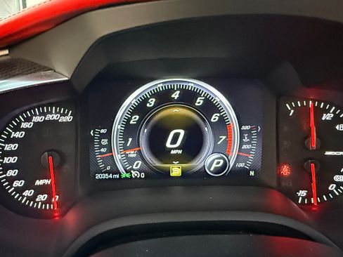 Used 2016 Chevrolet Corvette Z06 w/ 3LZ Preferred Equipment Group image 8