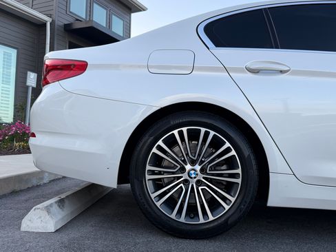 Used 2019 BMW 530i w/ Convenience Package image 22