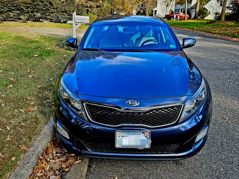 Used 2015 Kia Optima LX image 2