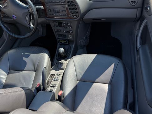 Used 2002 Saab 9-3 SE FWD image 16
