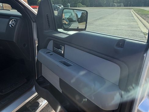 Used 2013 Ford F150 XLT w/ Luxury Equipment Group AWD/4WD image 9