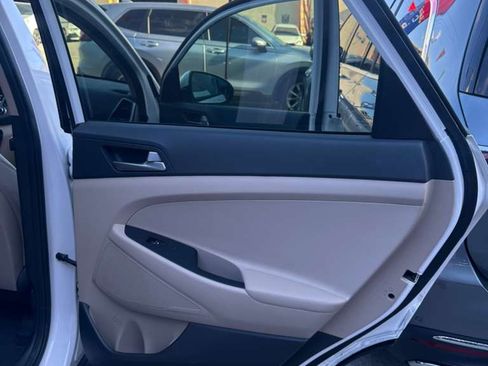 Used 2016 Hyundai Tucson Limited image 23