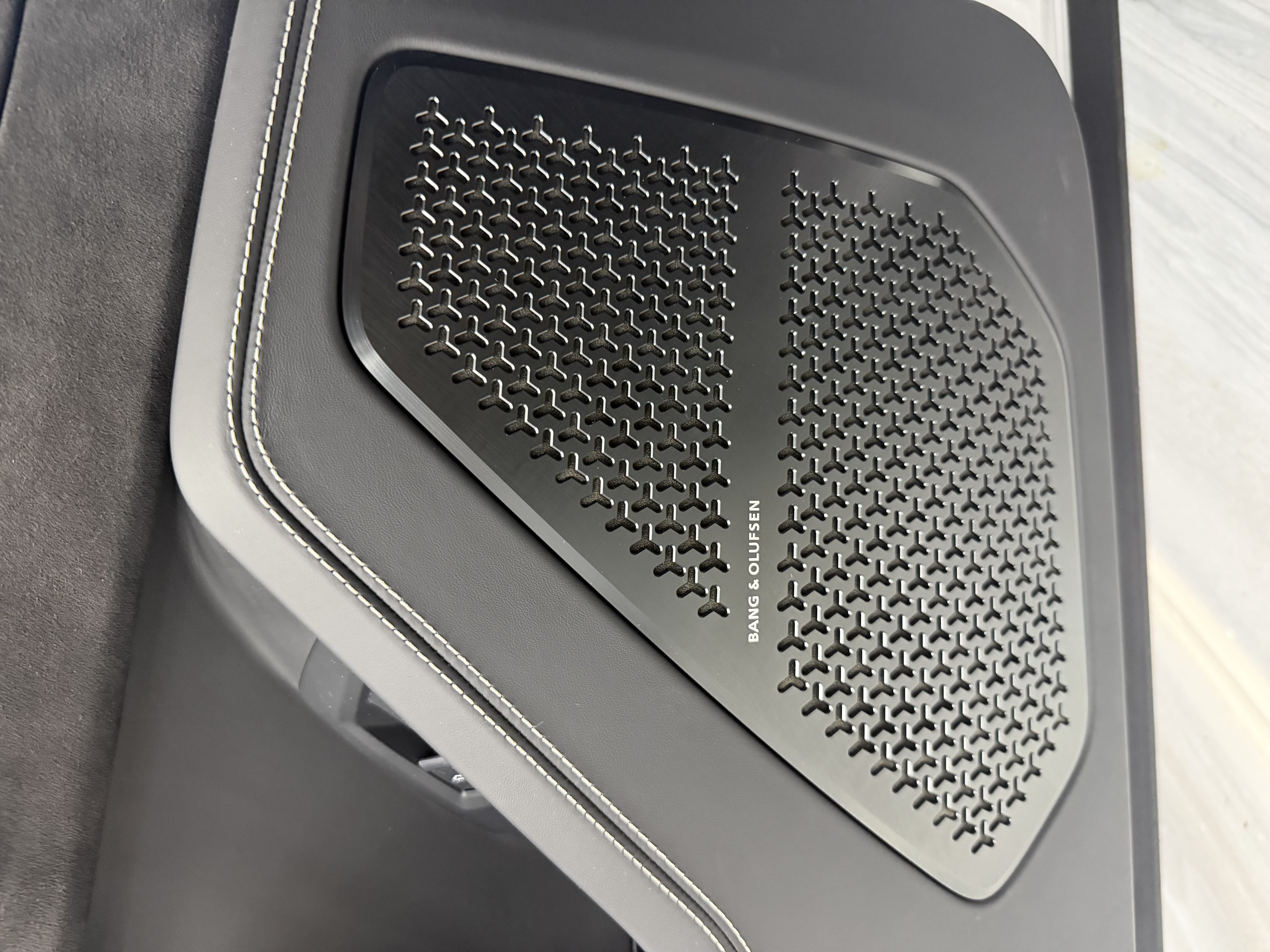 Used 2024 Lamborghini Urus S AWD/4WD image 18