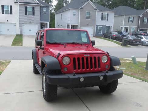 Used 2014 Jeep Wrangler Unlimited Sport w/ Quick Order Package 23S AWD/4WD image 1
