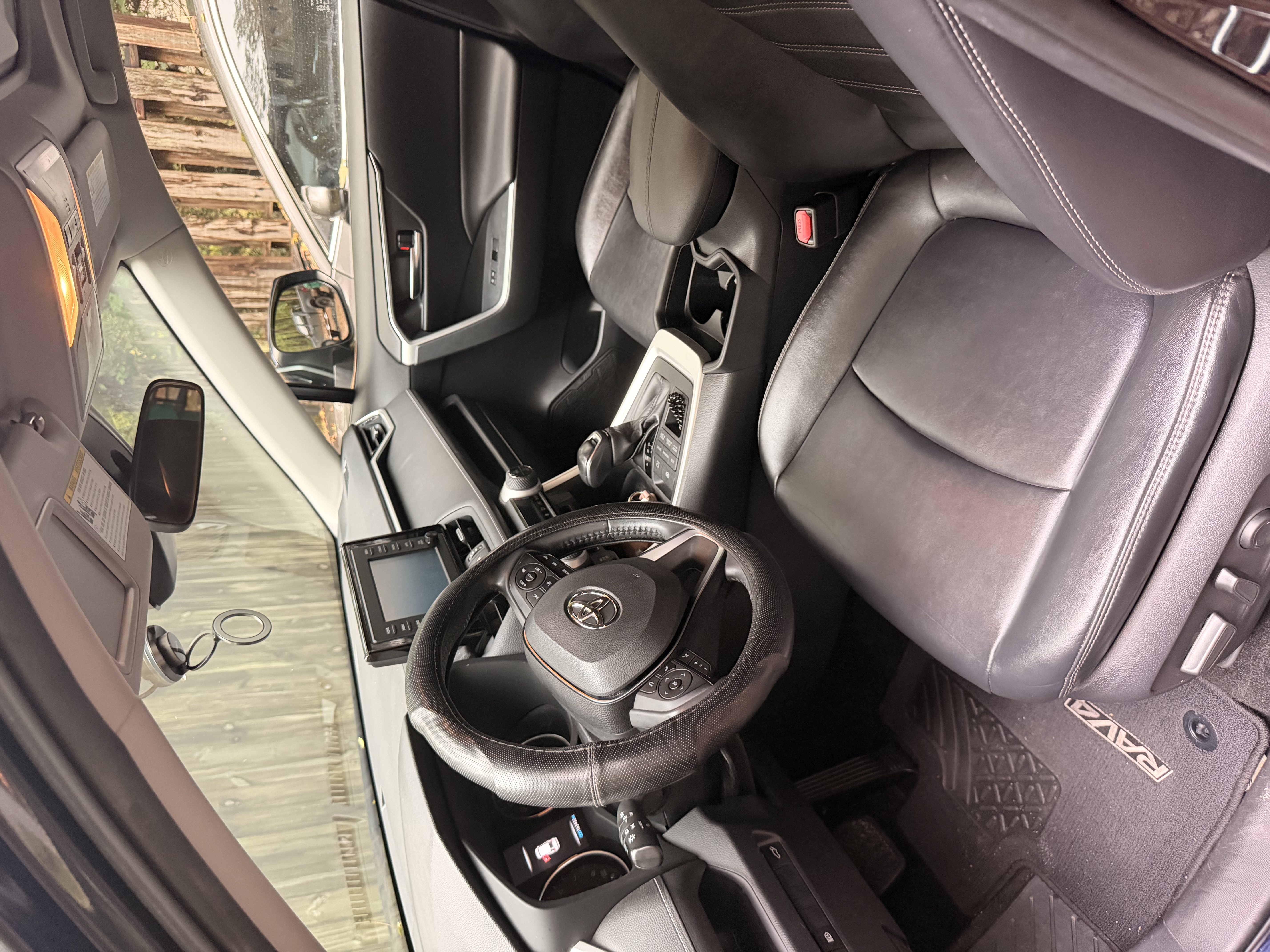 Used 2019 Toyota RAV4 XLE Premium AWD/4WD image 12