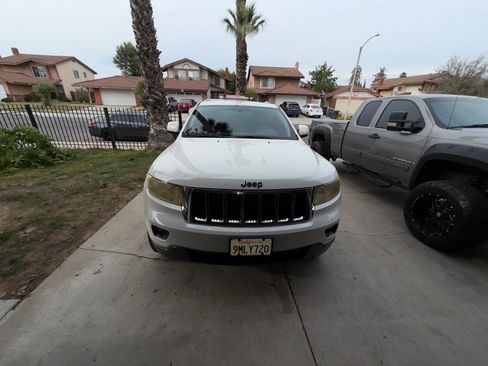 Used 2012 Jeep Grand Cherokee Laredo image 13