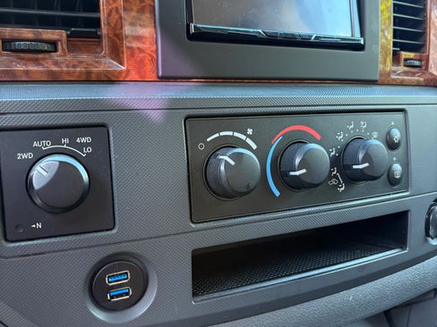 Used 2006 Dodge Ram 1500 Truck SLT w/ Quad Cab Big Horn Value Group image 25