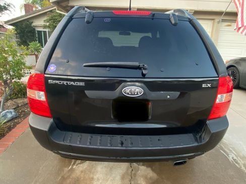Used 2005 Kia Sportage LX FWD image 8