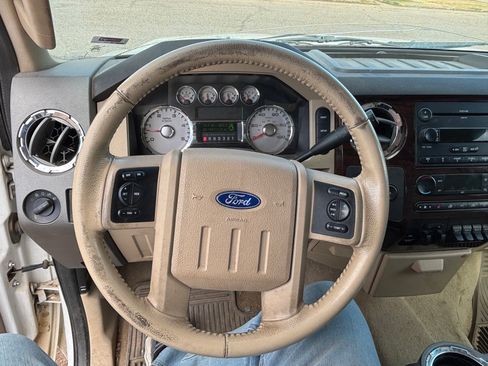 Used 2008 Ford F250 Lariat AWD/4WD image 10
