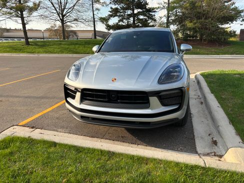 Used 2024 Porsche Macan S AWD/4WD image 6
