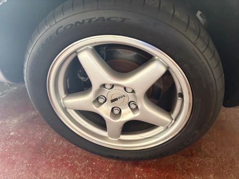 Used 1996 Chevrolet Corvette Convertible RWD image 5