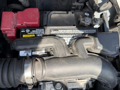 Used 2014 Nissan Versa Note SV FWD image 19