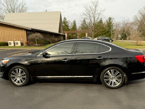 Used 2014 Kia Cadenza Premium w/ Luxury Package FWD image 14