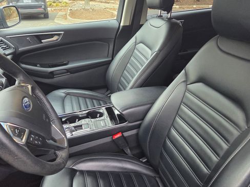 Used 2019 Ford Edge SEL w/ Equipment Group 201A image 21