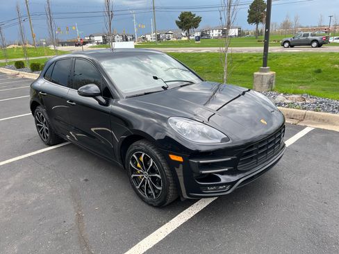 Used 2016 Porsche Macan Turbo AWD/4WD image 5