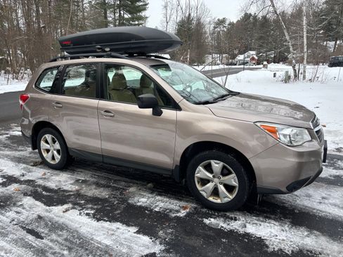 Used 2016 Subaru Forester 2.5i w/ Alloy Wheel Package image 1
