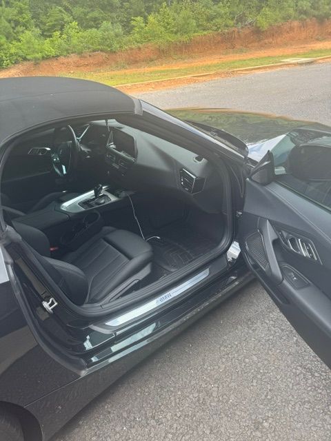 Used 2022 BMW Z4 sDrive30i w/ Driving Assistance Package RWD image 4