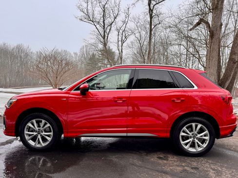 Used 2021 Audi Q3 2.0T Premium w/ Convenience Package image 10