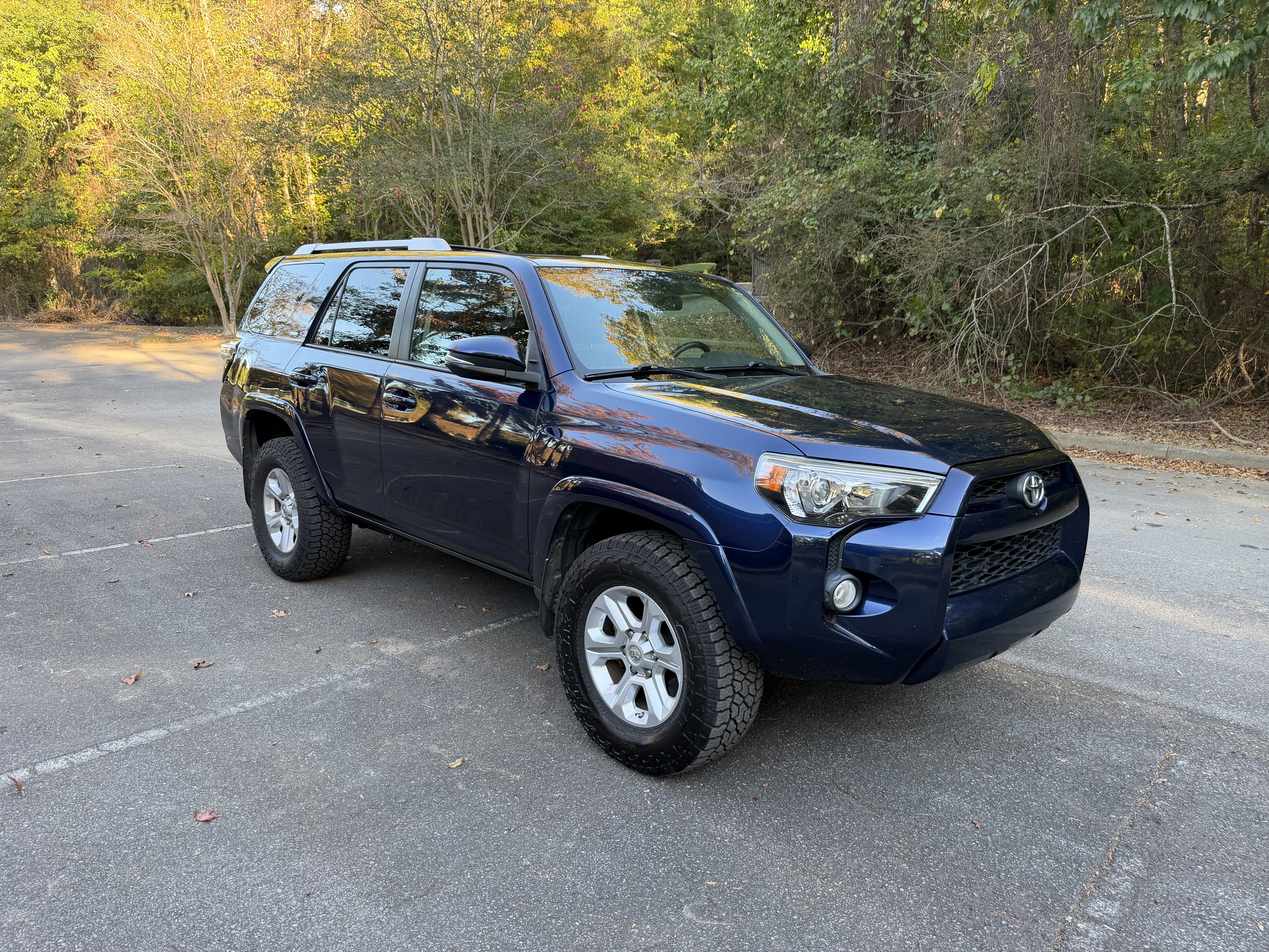 Used 2016 Toyota 4Runner SR5 Premium AWD/4WD image 5