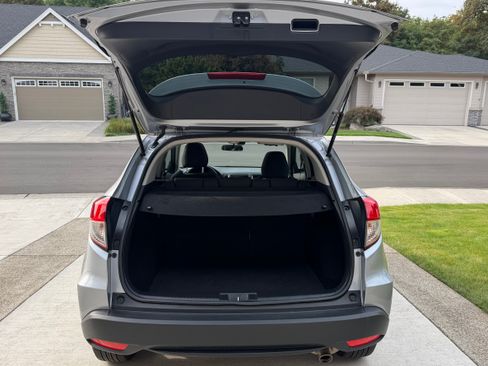 Used 2022 Honda HR-V EX image 12