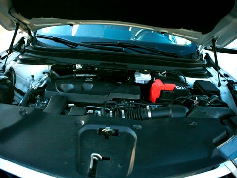 Used 2024 Acura RDX SH-AWD w/ Technology Package image 8