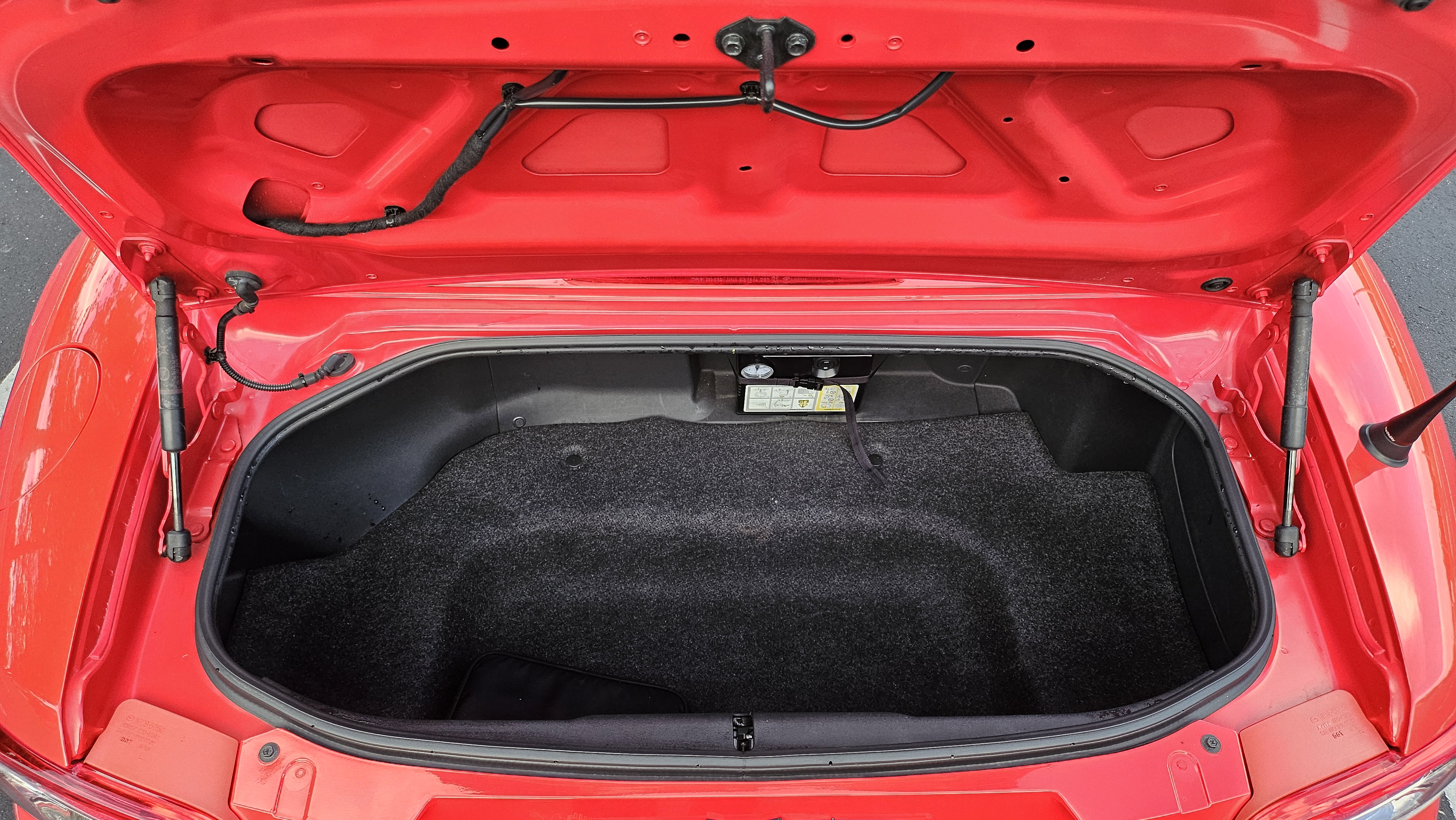 Used 2009 MAZDA MX-5 Miata Sport w/ Convenience Pkg RWD image 11