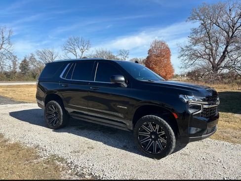 Used 2023 Chevrolet Tahoe LS image 13