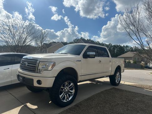 Used 2009 Ford F150 Platinum image 1