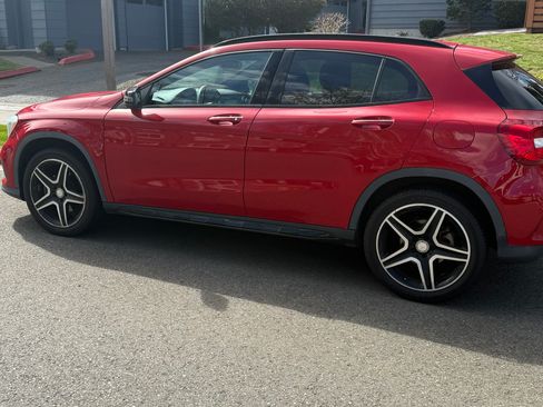 Used 2017 Mercedes-Benz GLA 250 4MATIC image 4