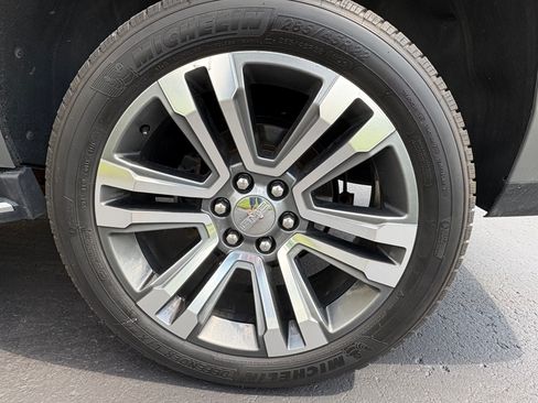 Used 2019 GMC Yukon Denali w/ Open Road Package AWD/4WD image 6