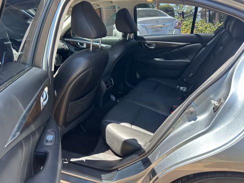 Used 2018 INFINITI Q50 Luxe w/ Cargo Package (L95) RWD image 8