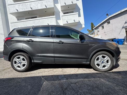 Used 2018 Ford Escape S FWD image 18