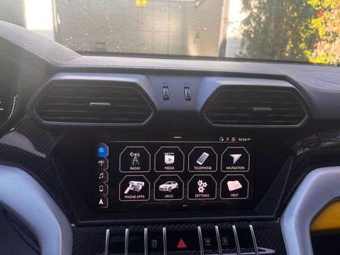 Used 2019 Lamborghini Urus image 10