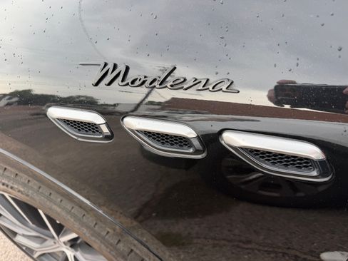 Used 2023 Maserati Grecale Modena AWD/4WD image 2