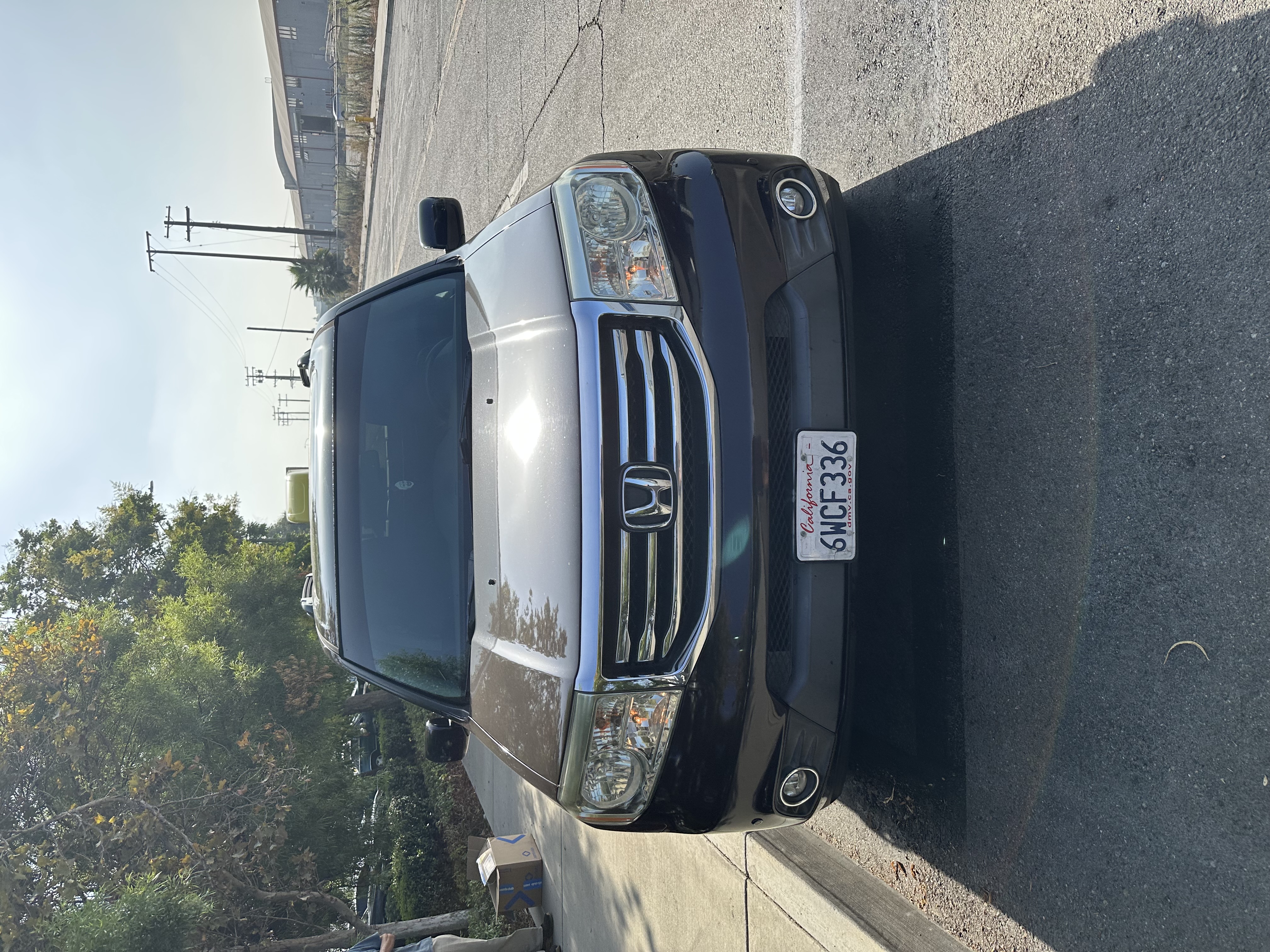 Used 2012 Honda Pilot Touring image 1