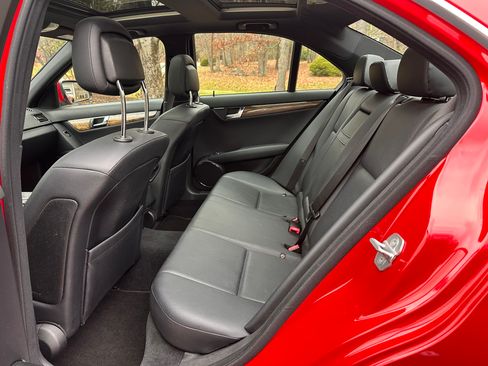 Used 2009 Mercedes-Benz C 350 Sport image 17